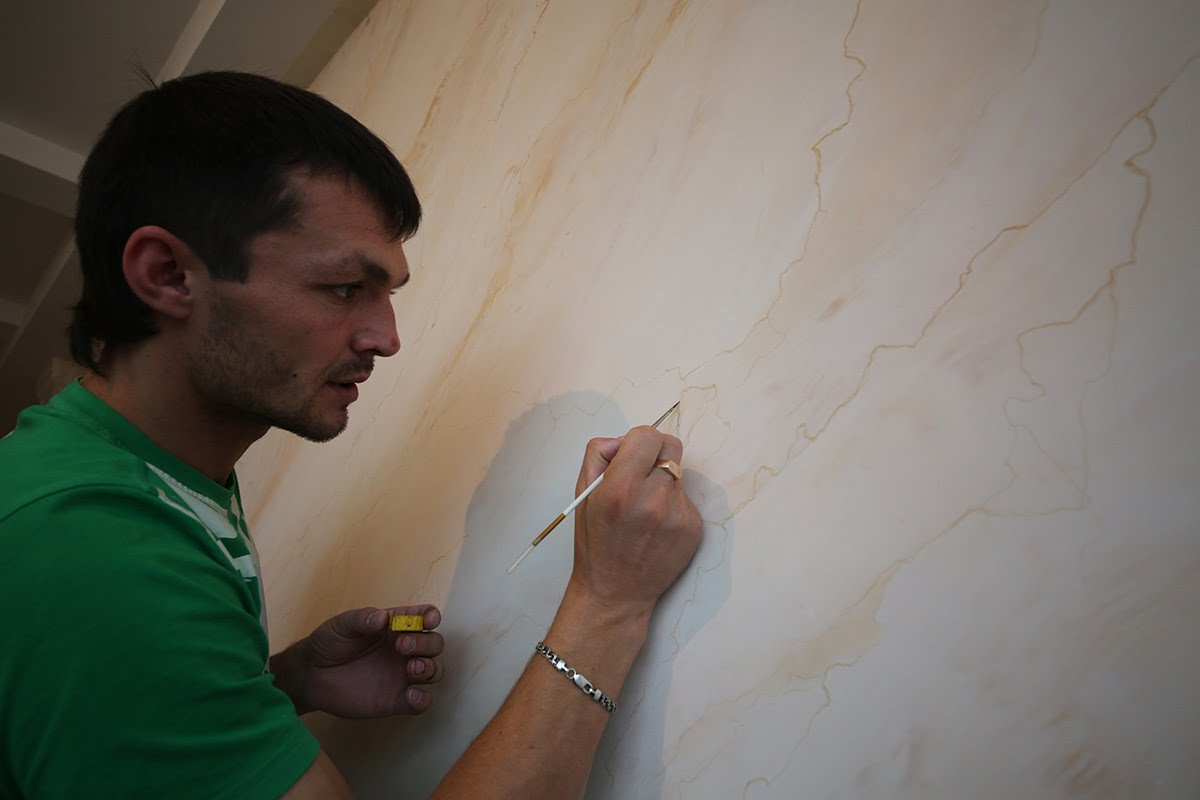 Нанесение венецианской штукатурки на стены Ремонт квартиры и дизайн интерьера в Минске! Бесплатный выезд на замер и расчет точной сметы. 