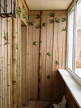 Отделка балкона гибким камнем или бамбуком